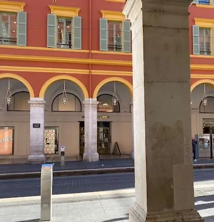 Place Massena In Center - 3 Bedrooms Floor Apartment Nizza